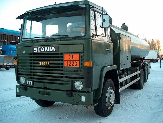 1223-35-queroseno-scania-111-ejercito-2